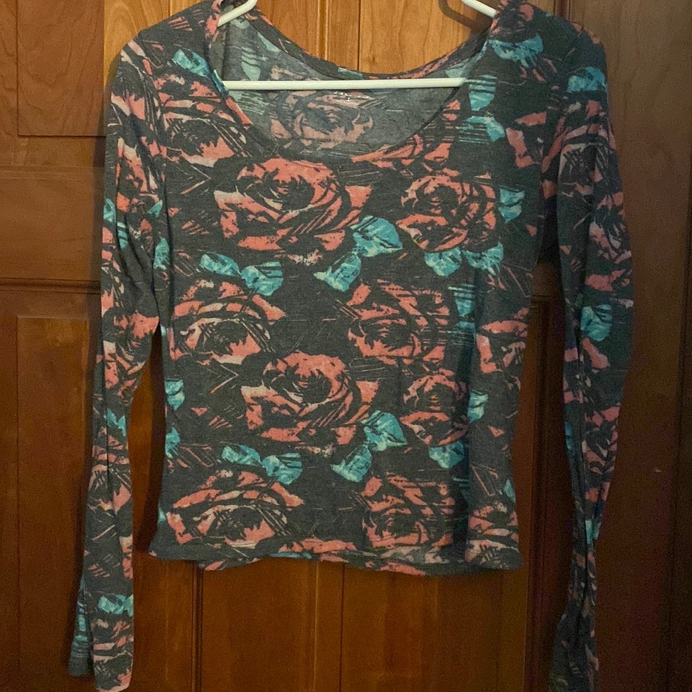 Mudd Rose Long Sleeve Crop Top